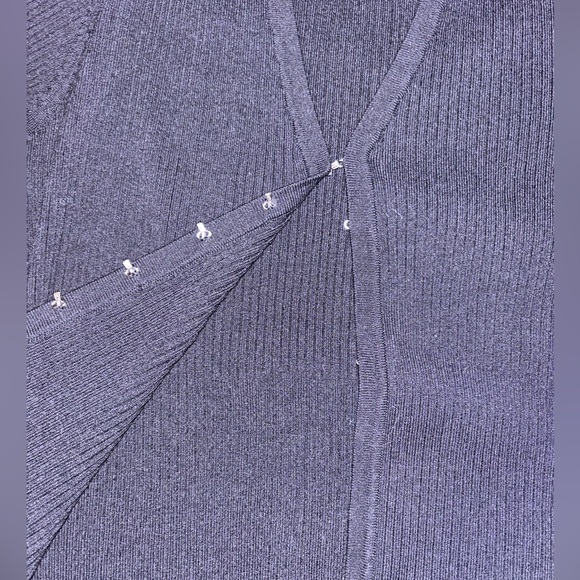 Elegant Sweater Bundle 💎 - Picture 8 of 9